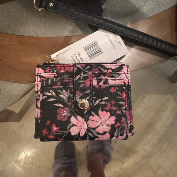 Wallet - Picture 2 of 3